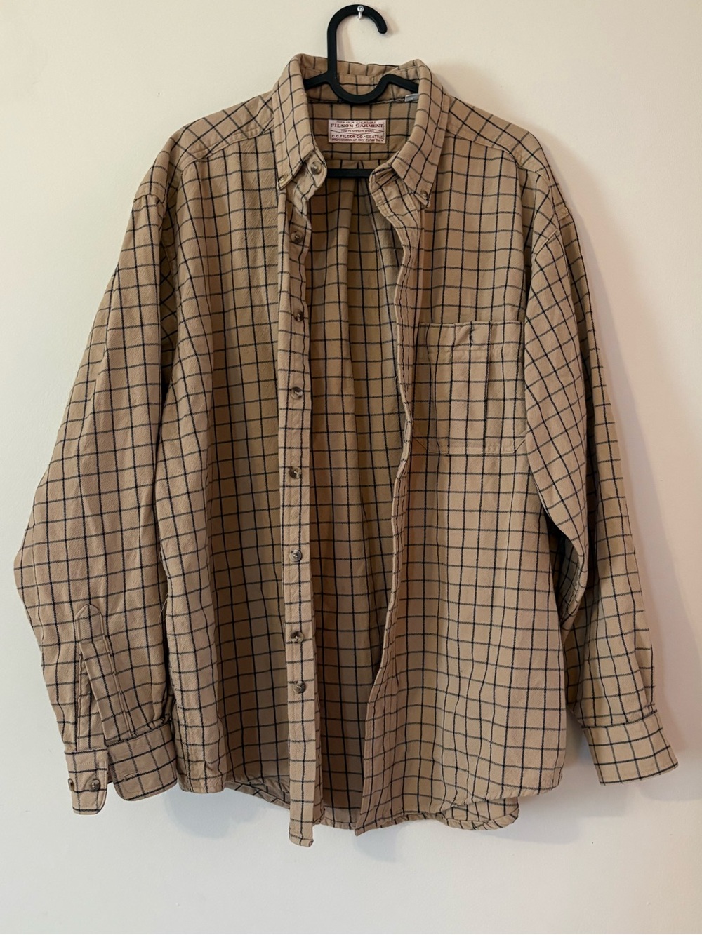 Vintage C.C Filson Tan Black Checked Button Down Long sleeve 100% Virgen Wool